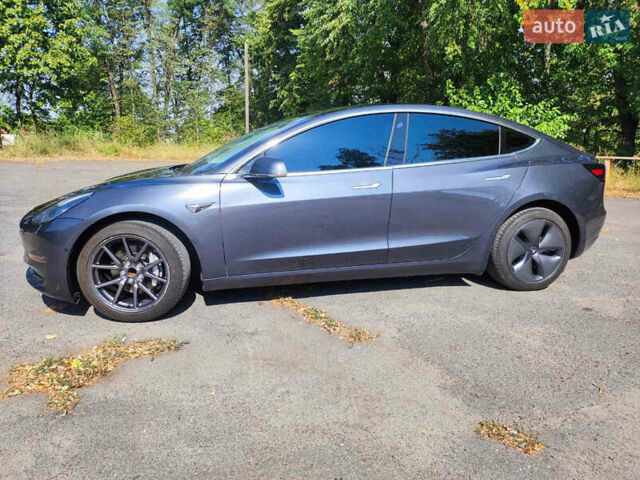 Сірий Тесла Модель 3, об'ємом двигуна 0 л та пробігом 83 тис. км за 15500 $, фото 1 на Automoto.ua