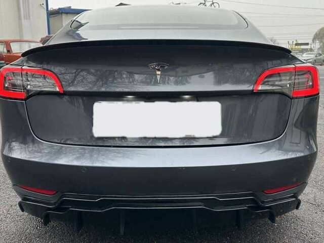 Сірий Тесла Модель 3, об'ємом двигуна 0 л та пробігом 29 тис. км за 14200 $, фото 10 на Automoto.ua