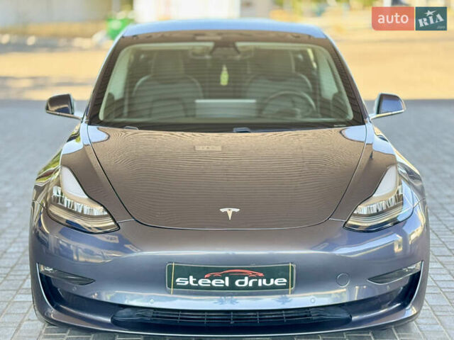 Сірий Тесла Модель 3, об'ємом двигуна 0 л та пробігом 92 тис. км за 18499 $, фото 1 на Automoto.ua