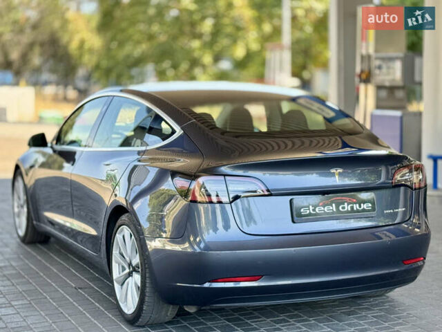 Сірий Тесла Модель 3, об'ємом двигуна 0 л та пробігом 92 тис. км за 18499 $, фото 3 на Automoto.ua