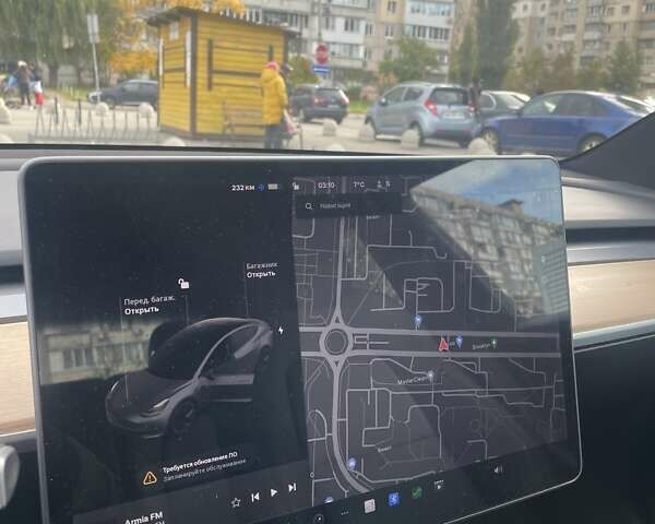 Сірий Тесла Модель 3, об'ємом двигуна 0 л та пробігом 143 тис. км за 15555 $, фото 4 на Automoto.ua