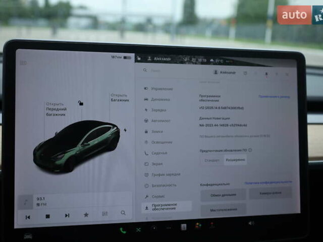 Тесла Модель 3 2020 у Харкові на Automoto.ua Сірий Тесла Модель 3, об'ємом двигуна 0 л та пробігом 140 тис. км за 17800 $, фото 13 на Automoto.ua