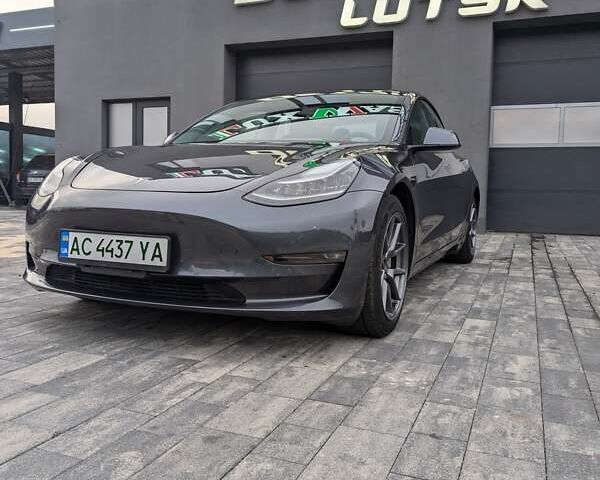 Серый Тесла Модель 3, объемом двигателя 0 л и пробегом 60 тыс. км за 23400 $, фото 25 на Automoto.ua
