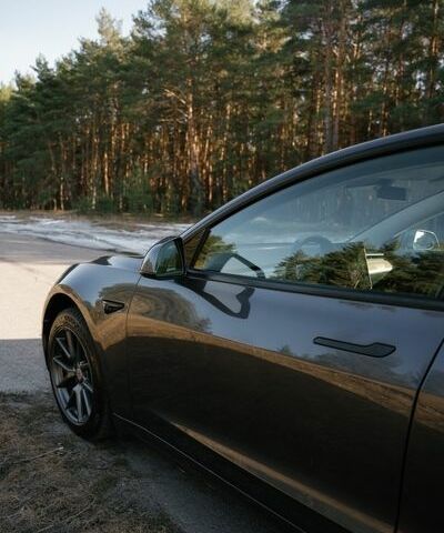 Серый Тесла Модель 3, объемом двигателя 0 л и пробегом 120 тыс. км за 15000 $, фото 5 на Automoto.ua