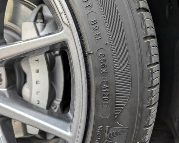 Тесла Модель 3 2020 в Луцке на Automoto.ua Серый Тесла Модель 3, объемом двигателя 0 л и пробегом 60 тыс. км за 23400 $, фото 68 на Automoto.ua