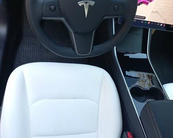 Сірий Тесла Модель 3, об'ємом двигуна 0 л та пробігом 85 тис. км за 22000 $, фото 23 на Automoto.ua