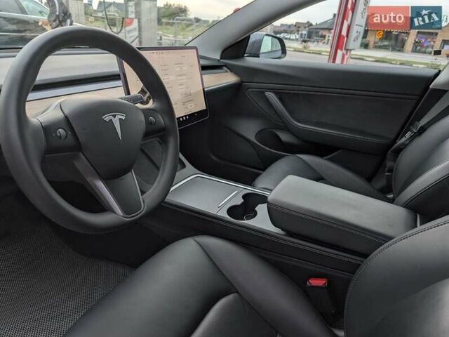 Тесла Модель 3 2020 в Луцке на Automoto.ua Серый Тесла Модель 3, объемом двигателя 0 л и пробегом 60 тыс. км за 23400 $, фото 41 на Automoto.ua