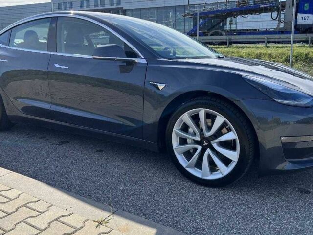 Серый Тесла Модель 3, объемом двигателя 0 л и пробегом 90 тыс. км за 11700 $, фото 6 на Automoto.ua