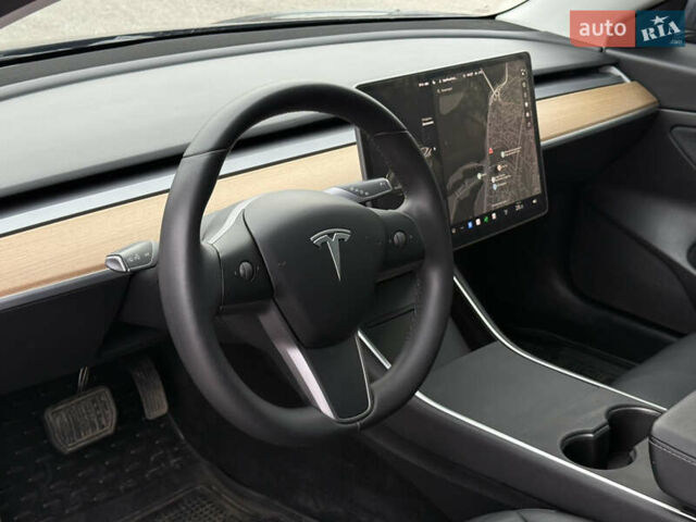 Сірий Тесла Модель 3, об'ємом двигуна 0 л та пробігом 113 тис. км за 17000 $, фото 10 на Automoto.ua