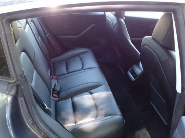 Серый Тесла Модель 3, объемом двигателя 0 л и пробегом 156 тыс. км за 17300 $, фото 8 на Automoto.ua