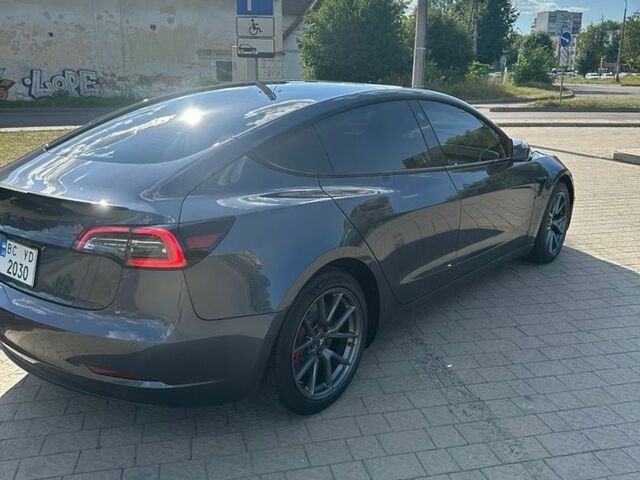 Сірий Тесла Модель 3, об'ємом двигуна 0 л та пробігом 135 тис. км за 20600 $, фото 5 на Automoto.ua