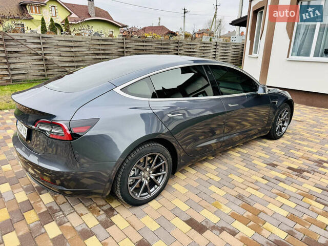 Серый Тесла Модель 3, объемом двигателя 0 л и пробегом 89 тыс. км за 14999 $, фото 4 на Automoto.ua