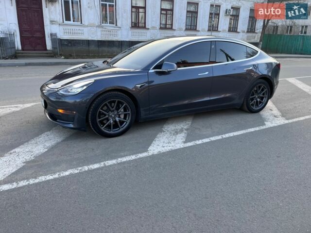 Сірий Тесла Модель 3, об'ємом двигуна 0 л та пробігом 95 тис. км за 15999 $, фото 4 на Automoto.ua