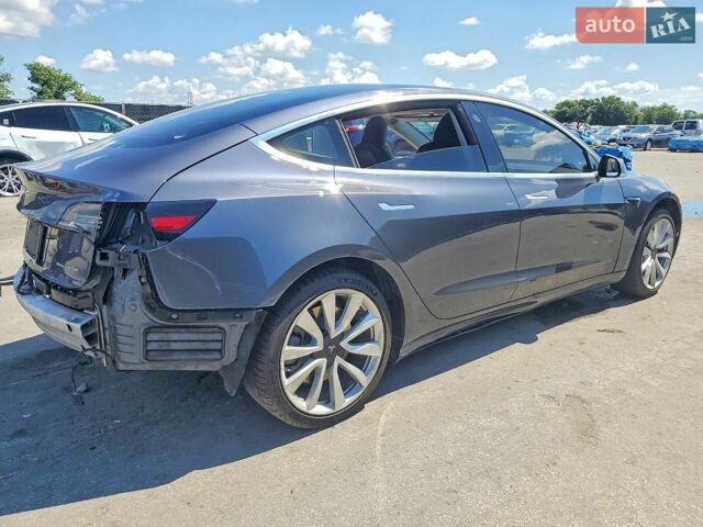 Серый Тесла Модель 3, объемом двигателя 0 л и пробегом 262 тыс. км за 11800 $, фото 2 на Automoto.ua