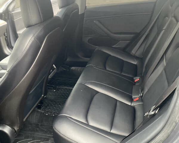 Серый Тесла Модель 3, объемом двигателя 0 л и пробегом 106 тыс. км за 17999 $, фото 25 на Automoto.ua