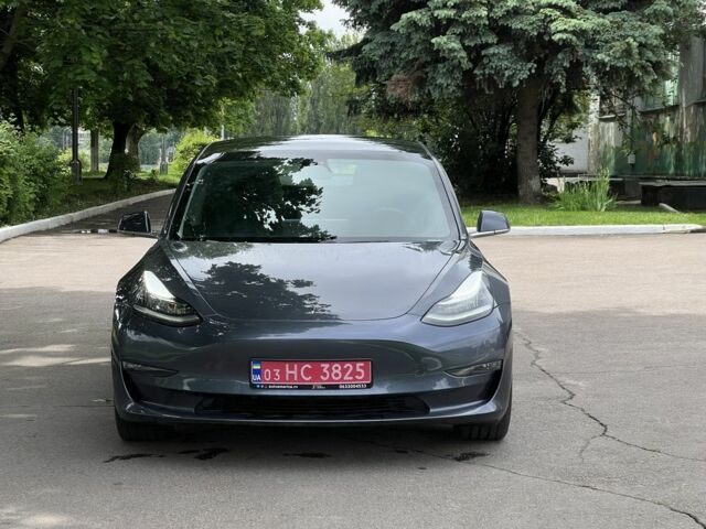 Серый Тесла Модель 3, объемом двигателя 0 л и пробегом 77 тыс. км за 17499 $, фото 2 на Automoto.ua