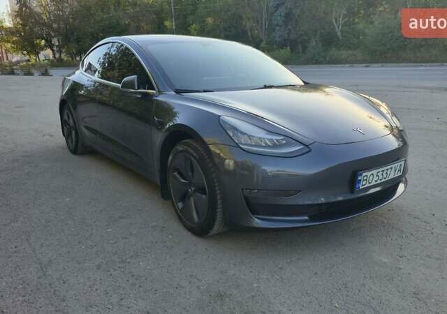 Серый Тесла Модель 3, объемом двигателя 0 л и пробегом 94 тыс. км за 15450 $, фото 1 на Automoto.ua