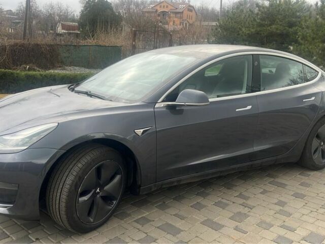 Сірий Тесла Модель 3, об'ємом двигуна 0 л та пробігом 125 тис. км за 18000 $, фото 1 на Automoto.ua