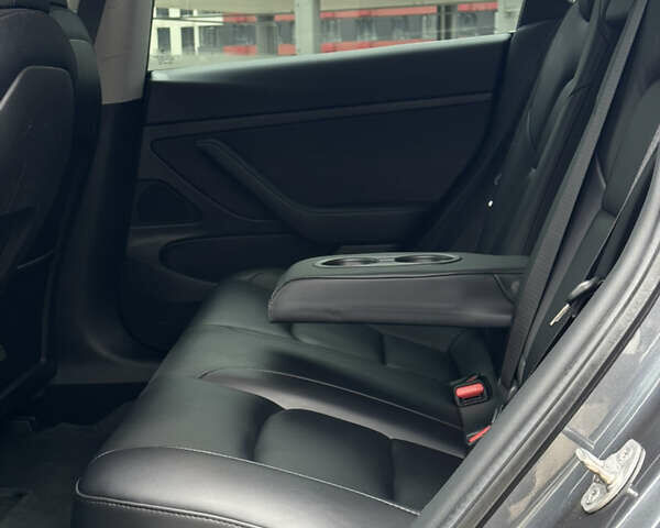 Серый Тесла Модель 3, объемом двигателя 0 л и пробегом 198 тыс. км за 15300 $, фото 37 на Automoto.ua