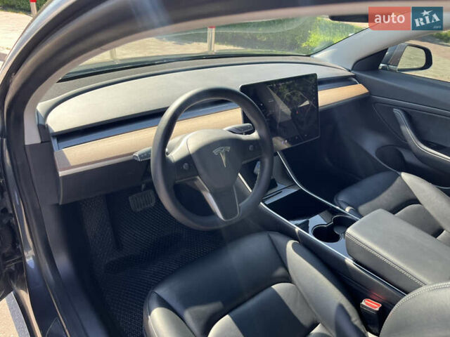 Сірий Тесла Модель 3, об'ємом двигуна 0 л та пробігом 76 тис. км за 17300 $, фото 9 на Automoto.ua