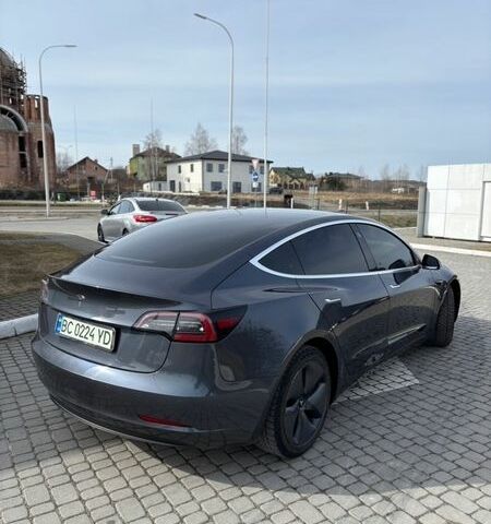 Серый Тесла Модель 3, объемом двигателя 0 л и пробегом 65 тыс. км за 16000 $, фото 9 на Automoto.ua