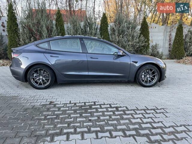 Сірий Тесла Модель 3, об'ємом двигуна 0 л та пробігом 52 тис. км за 19999 $, фото 3 на Automoto.ua