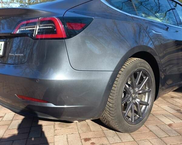 Сірий Тесла Модель 3, об'ємом двигуна 0 л та пробігом 85 тис. км за 22000 $, фото 10 на Automoto.ua