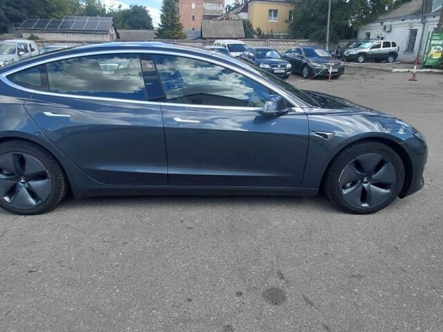 Серый Тесла Модель 3, объемом двигателя 0 л и пробегом 82 тыс. км за 15500 $, фото 2 на Automoto.ua