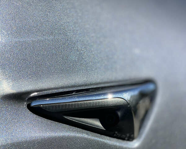 Сірий Тесла Модель 3, об'ємом двигуна 0 л та пробігом 60 тис. км за 16300 $, фото 43 на Automoto.ua