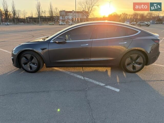 Сірий Тесла Модель 3, об'ємом двигуна 0 л та пробігом 89 тис. км за 19999 $, фото 6 на Automoto.ua