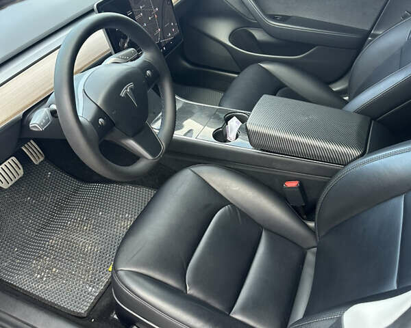 Серый Тесла Модель 3, объемом двигателя 0 л и пробегом 50 тыс. км за 20400 $, фото 8 на Automoto.ua