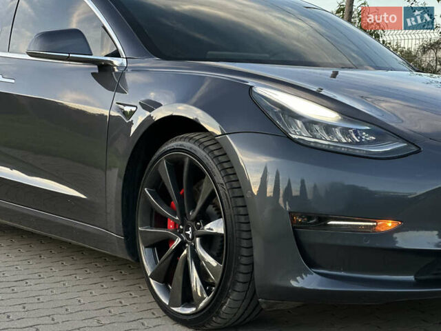 Сірий Тесла Модель 3, об'ємом двигуна 0 л та пробігом 84 тис. км за 19500 $, фото 3 на Automoto.ua