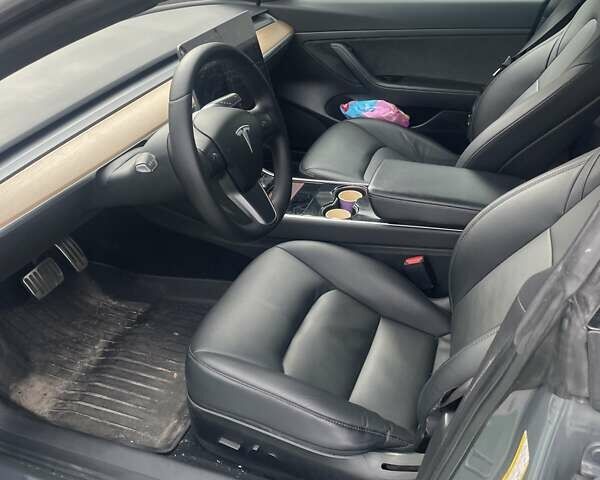 Сірий Тесла Модель 3, об'ємом двигуна 0 л та пробігом 143 тис. км за 15555 $, фото 12 на Automoto.ua