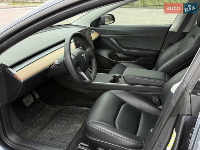 Сірий Тесла Модель 3, об'ємом двигуна 0 л та пробігом 113 тис. км за 17000 $, фото 11 на Automoto.ua