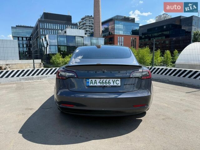 Сірий Тесла Модель 3, об'ємом двигуна 0 л та пробігом 124 тис. км за 16200 $, фото 8 на Automoto.ua