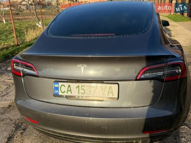 Серый Тесла Модель 3, объемом двигателя 0 л и пробегом 92 тыс. км за 11500 $, фото 3 на Automoto.ua