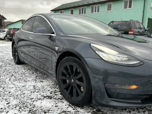 Серый Тесла Модель 3, объемом двигателя 0 л и пробегом 183 тыс. км за 16900 $, фото 11 на Automoto.ua
