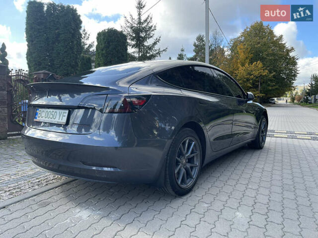 Сірий Тесла Модель 3, об'ємом двигуна 0 л та пробігом 61 тис. км за 21700 $, фото 5 на Automoto.ua