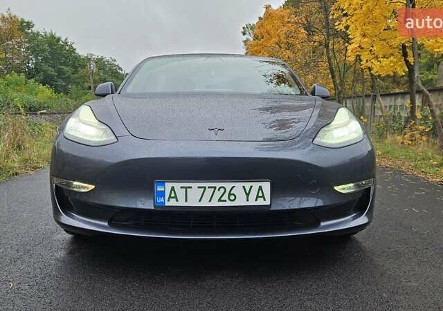 Сірий Тесла Модель 3, об'ємом двигуна 0 л та пробігом 117 тис. км за 17900 $, фото 36 на Automoto.ua