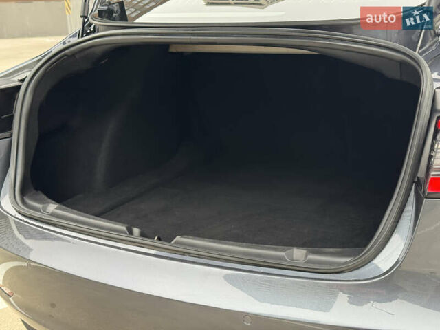 Серый Тесла Модель 3, объемом двигателя 0 л и пробегом 198 тыс. км за 15300 $, фото 44 на Automoto.ua