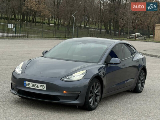 Сірий Тесла Модель 3, об'ємом двигуна 0 л та пробігом 113 тис. км за 17000 $, фото 4 на Automoto.ua