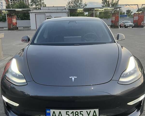 Сірий Тесла Модель 3, об'ємом двигуна 0 л та пробігом 75 тис. км за 15600 $, фото 19 на Automoto.ua