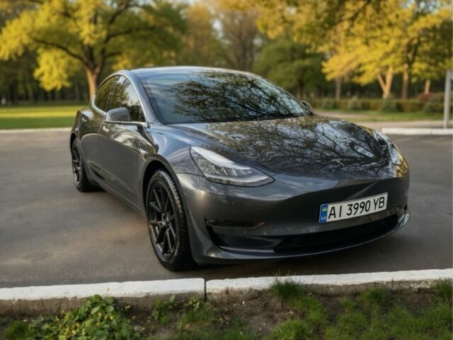 Сірий Тесла Модель 3, об'ємом двигуна 0 л та пробігом 93 тис. км за 18547 $, фото 1 на Automoto.ua