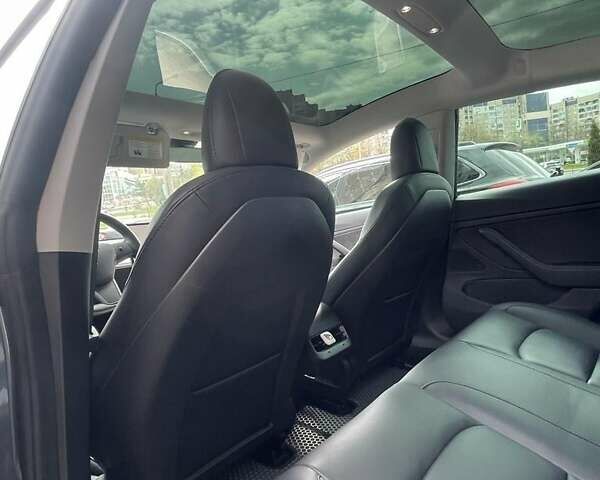 Сірий Тесла Модель 3, об'ємом двигуна 0 л та пробігом 44 тис. км за 32900 $, фото 1 на Automoto.ua