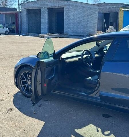 Серый Тесла Модель 3, объемом двигателя 0 л и пробегом 148 тыс. км за 17500 $, фото 5 на Automoto.ua