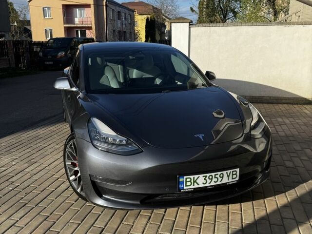 Сірий Тесла Модель 3, об'ємом двигуна 0 л та пробігом 194 тис. км за 17000 $, фото 1 на Automoto.ua