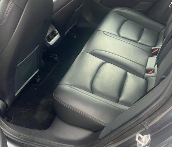 Сірий Тесла Модель 3, об'ємом двигуна 0 л та пробігом 125 тис. км за 18000 $, фото 5 на Automoto.ua