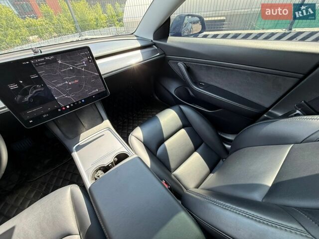 Сірий Тесла Модель 3, об'ємом двигуна 0 л та пробігом 124 тис. км за 16200 $, фото 21 на Automoto.ua