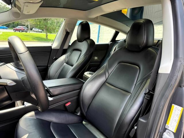Сірий Тесла Модель 3, об'ємом двигуна 0 л та пробігом 41 тис. км за 8900 $, фото 7 на Automoto.ua