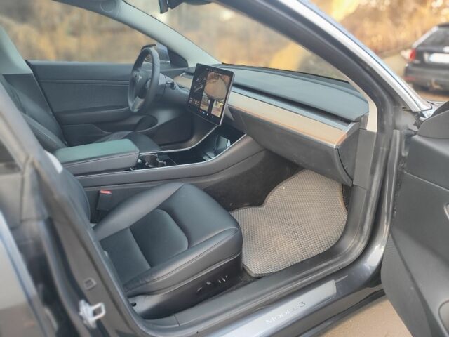 Сірий Тесла Модель 3, об'ємом двигуна 0 л та пробігом 104 тис. км за 14500 $, фото 13 на Automoto.ua